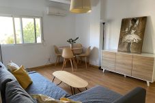 Apartamento en Málaga - Amplio piso cerca del Materno Málaga