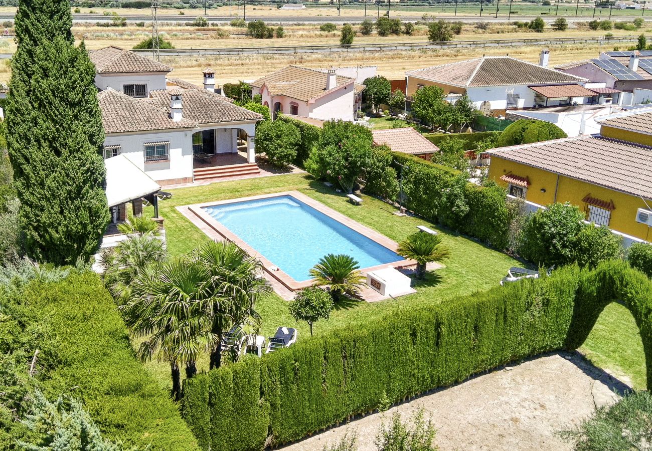 Villa en Antequera - Villa B&G Pool Relax Gardens