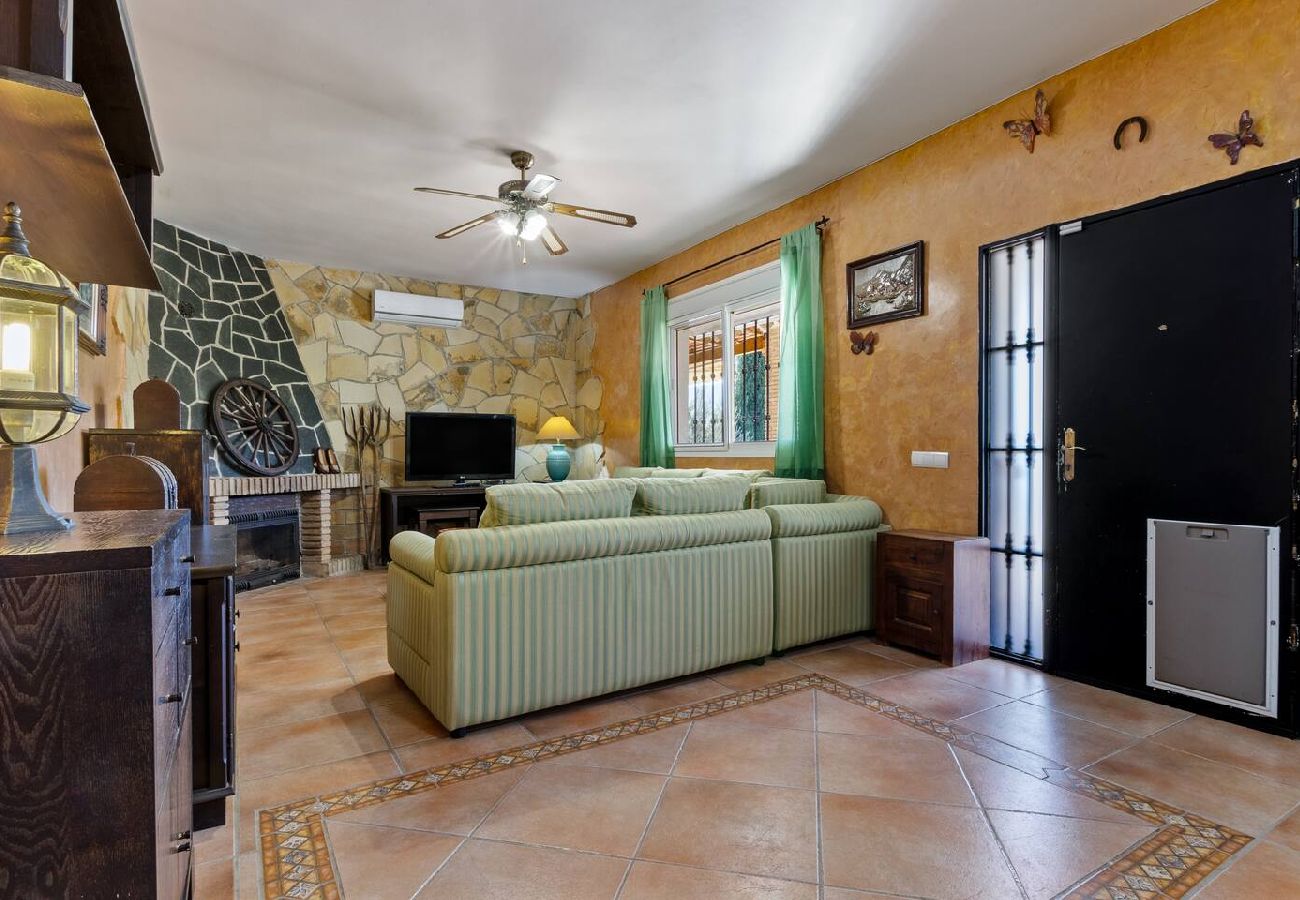 Casa en Cártama - Finca El Gato - Piscina privada y barbacoa