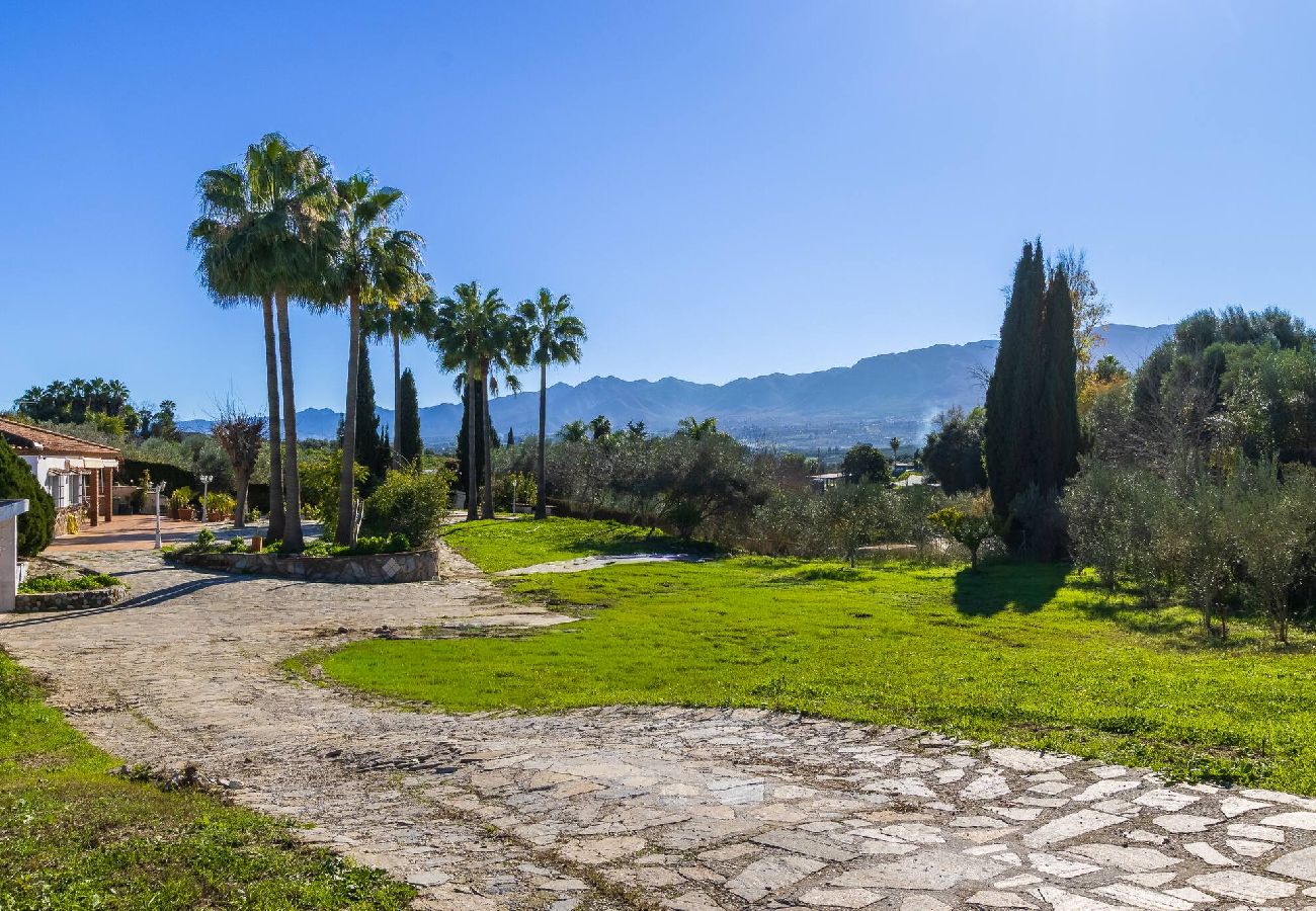 Casa en Cártama - Finca El Gato - Piscina privada y barbacoa