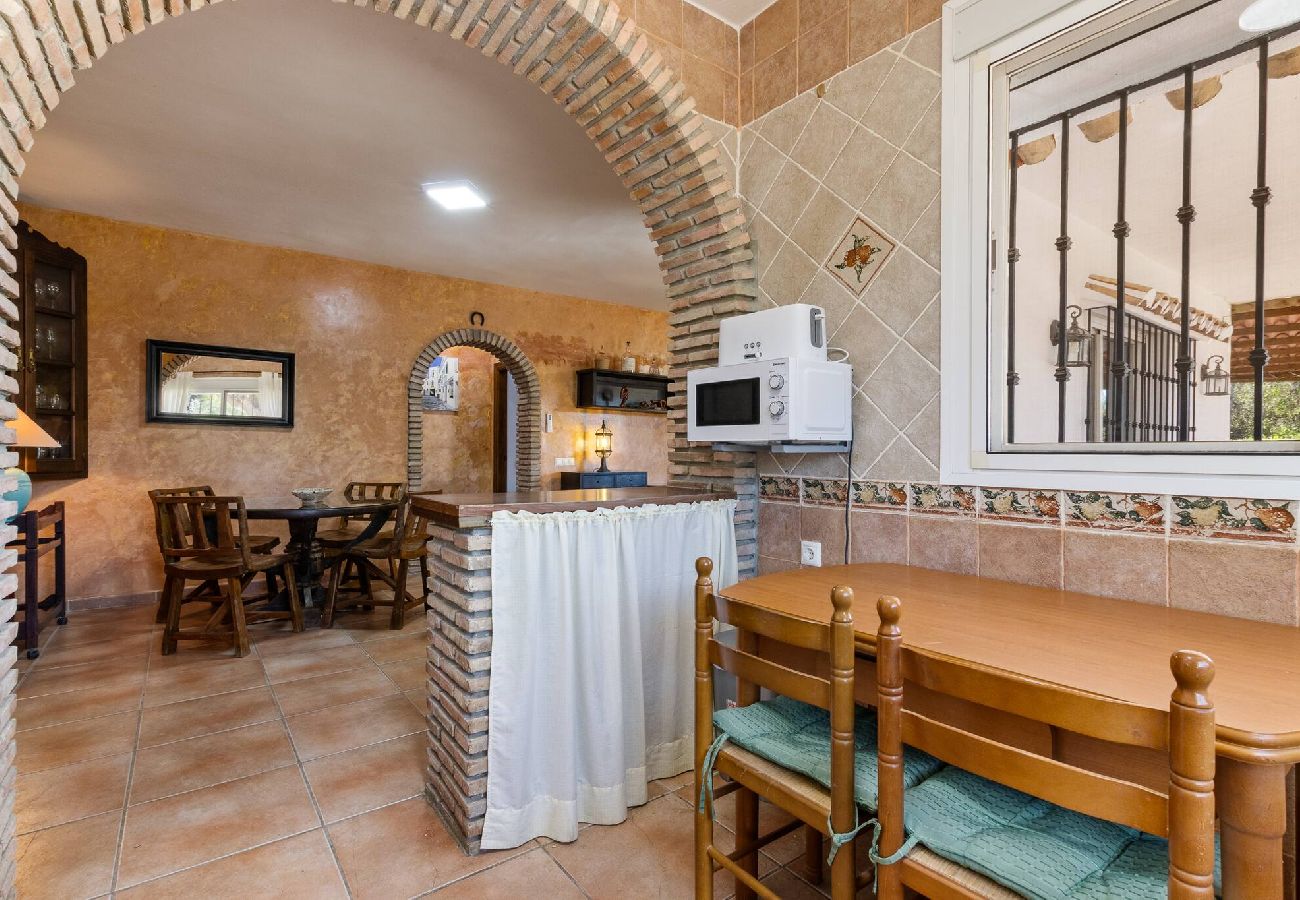 Casa en Cártama - Finca El Gato - Piscina privada y barbacoa