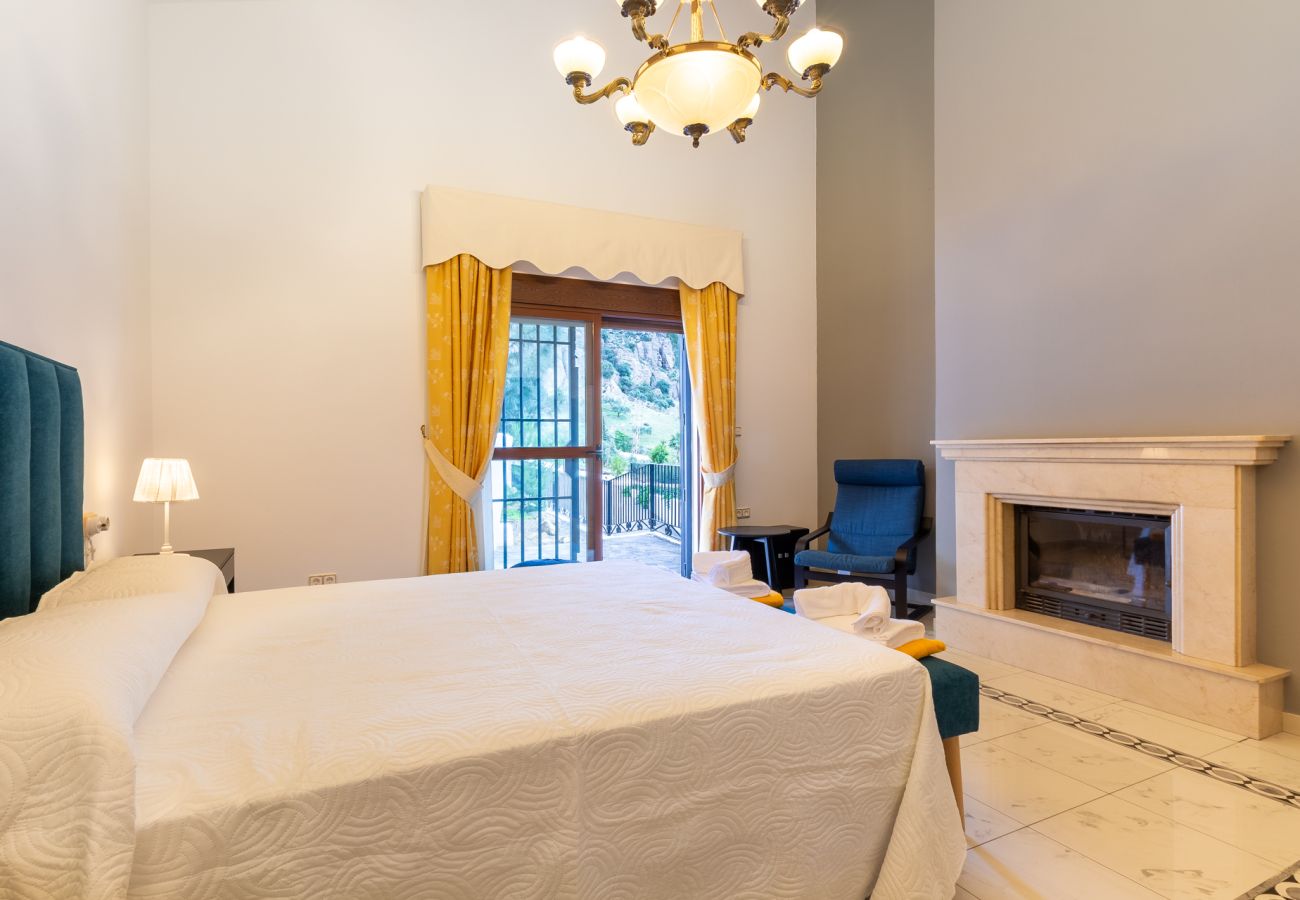 Country house in Pizarra - Finca Puerto Ermita