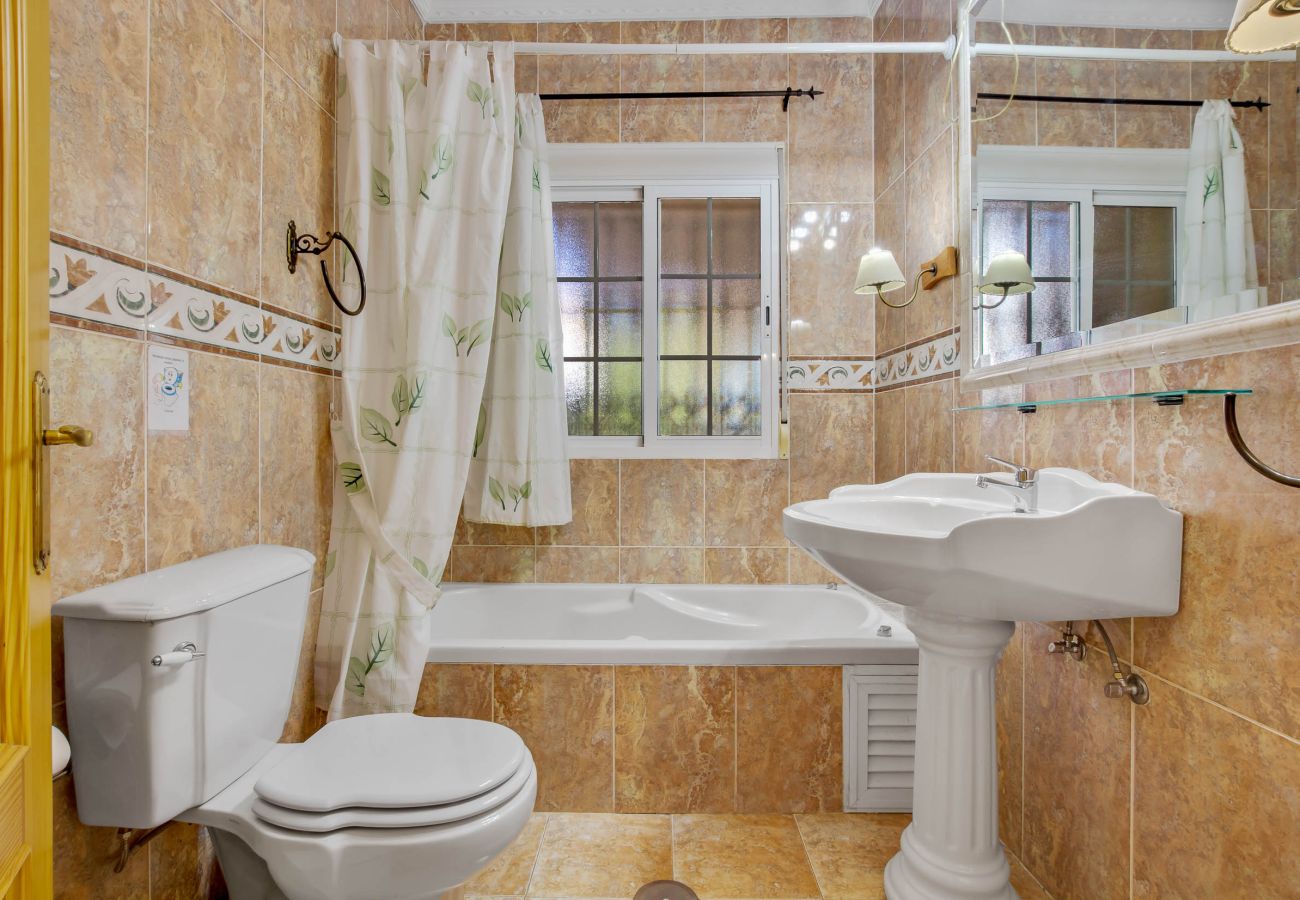 Cottage in Alhaurin de la Torre - Casa Rural La Colina