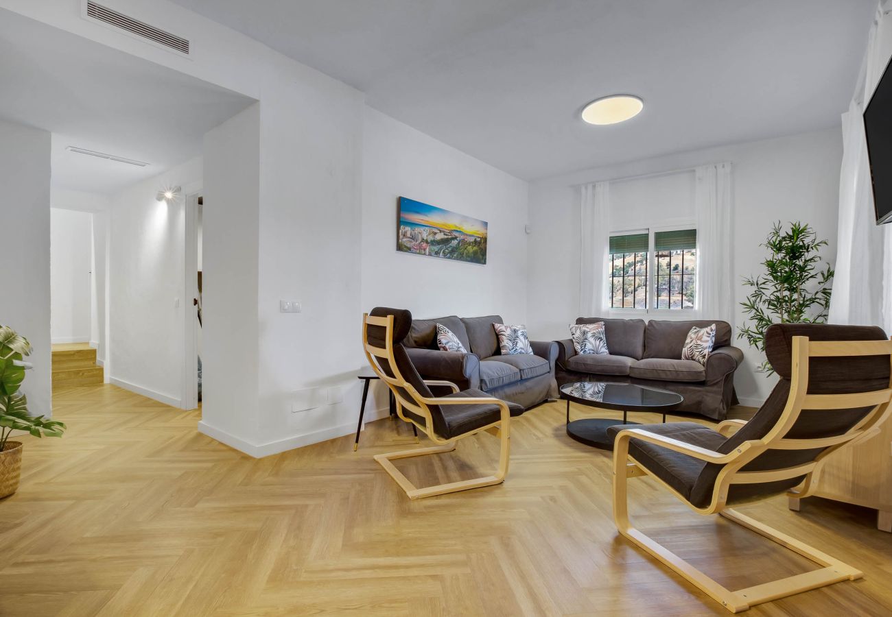 Cottage in Pizarra - EL PUENTE