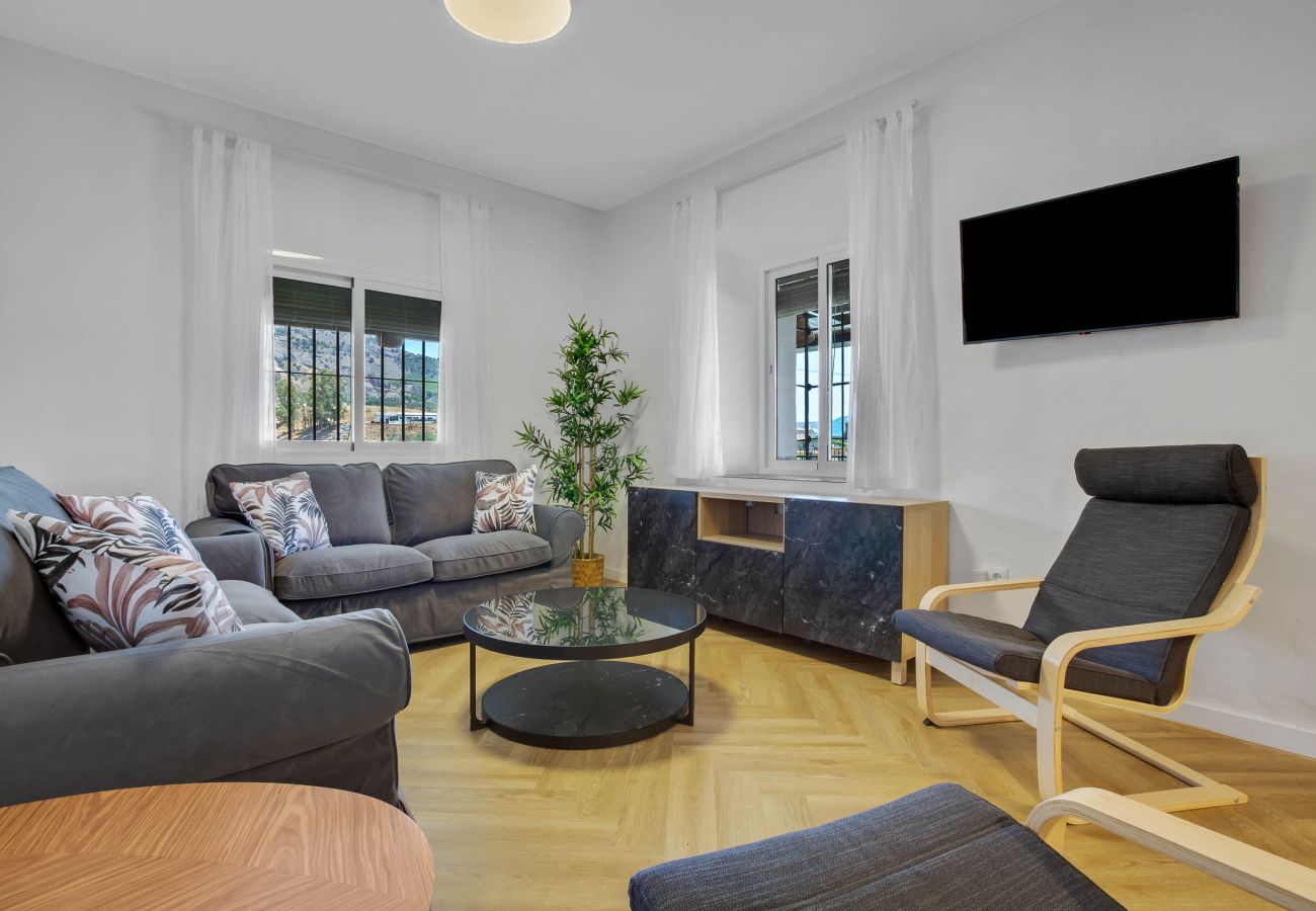 Cottage in Pizarra - EL PUENTE