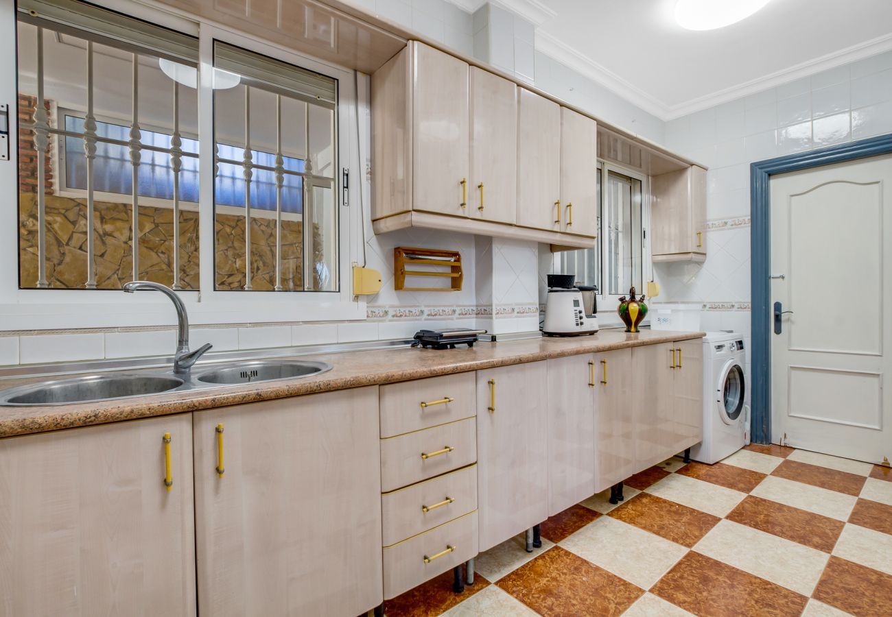 Cottage in Alhaurin de la Torre - Villa Emporio