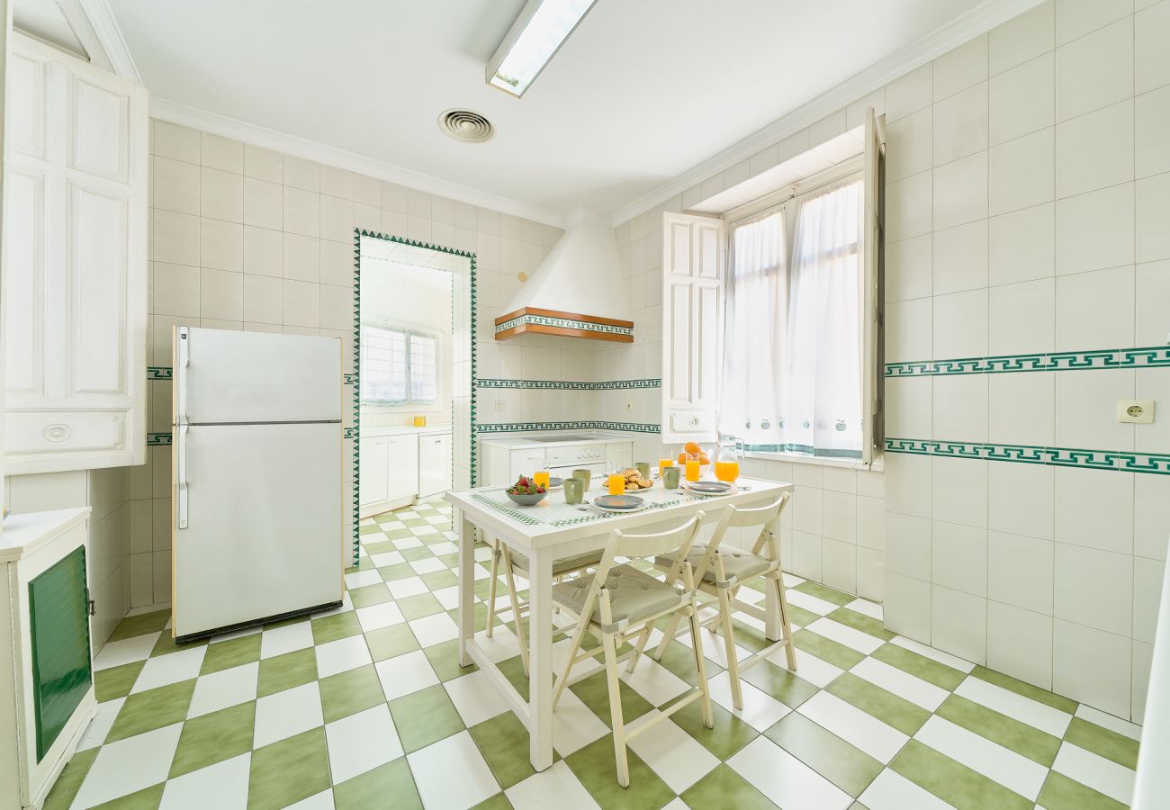 Apartment in Málaga - Apartamento Pja Monte Sancha - Cerca Malagueta