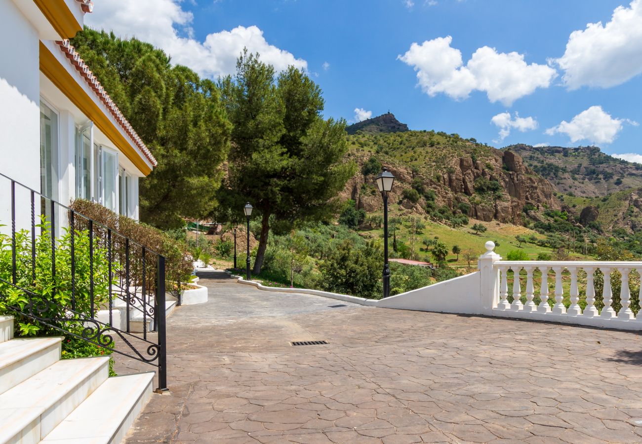 Domaine à Pizarra - Finca Puerto Ermita