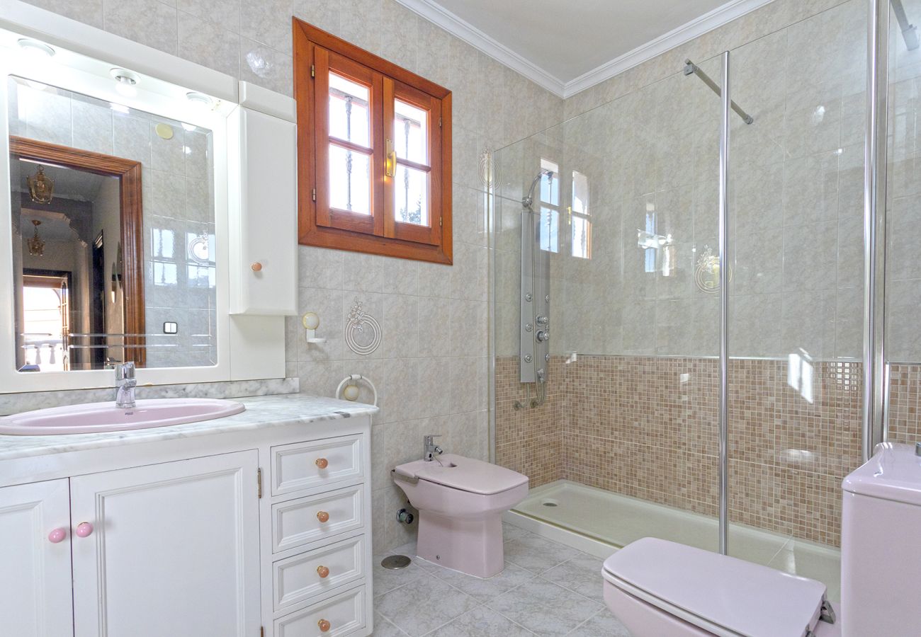 Maison à Alhaurin de la Torre - Casa Los Mimbrales con piscina privada