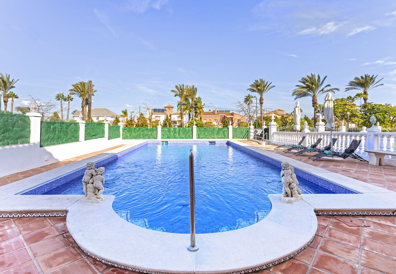 Maison à Alhaurin de la Torre - Casa Los Mimbrales con piscina privada